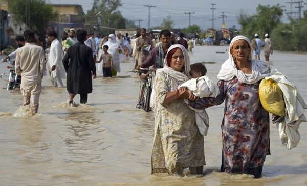 Disaster PakistanFlood WomenAndBaby NA 6001